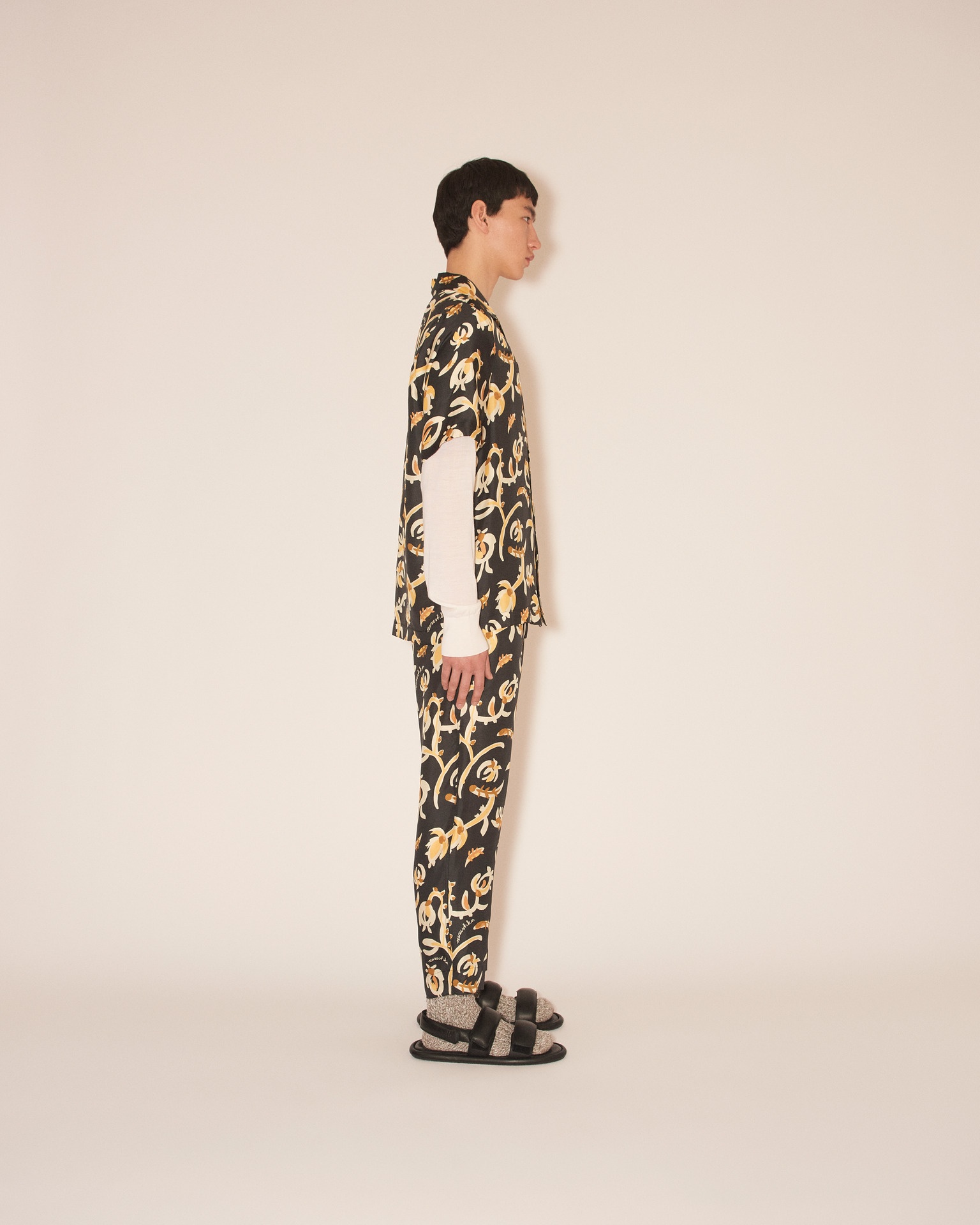 BODIL - Short sleeve shirt - Floral black - 4