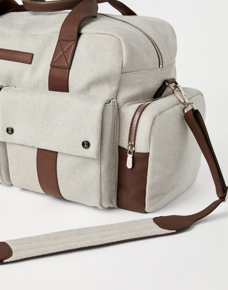 Water-resistant canvas and buffalo leather leisure bag 3