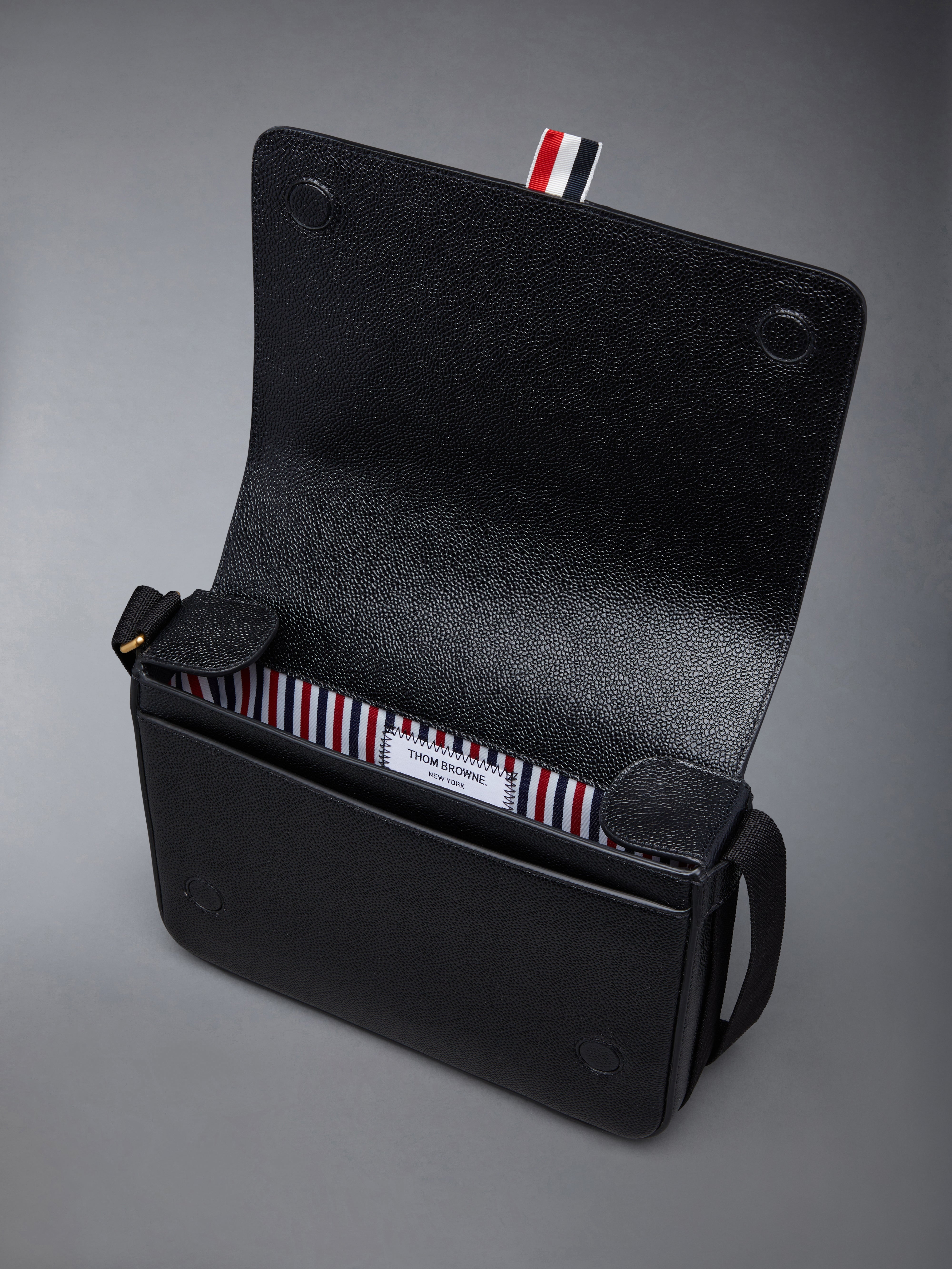 PEBBLE GRAIN REPORTER BAG - 5