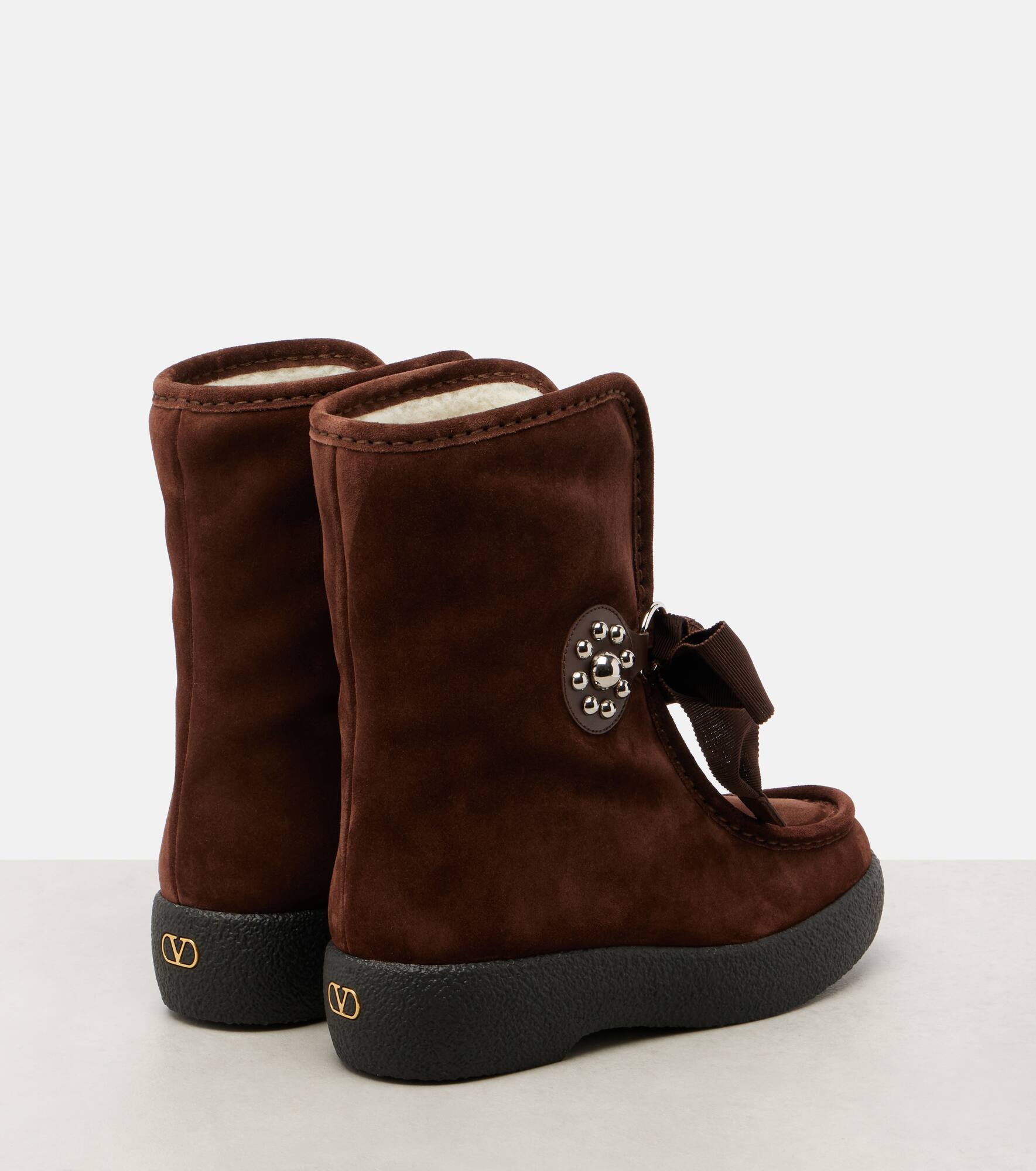 Snowish suede ankle boots - 2