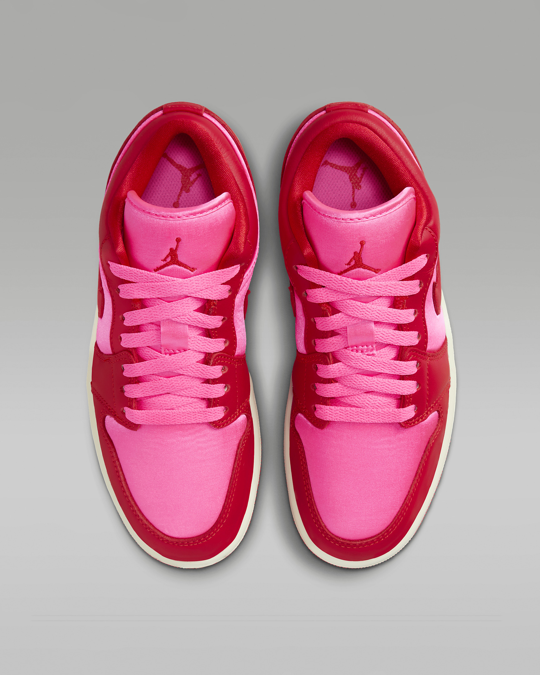 Air Jordan 1 Low SE Women's Shoes - 4