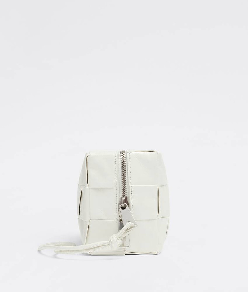 Bottega Veneta organizer outlook