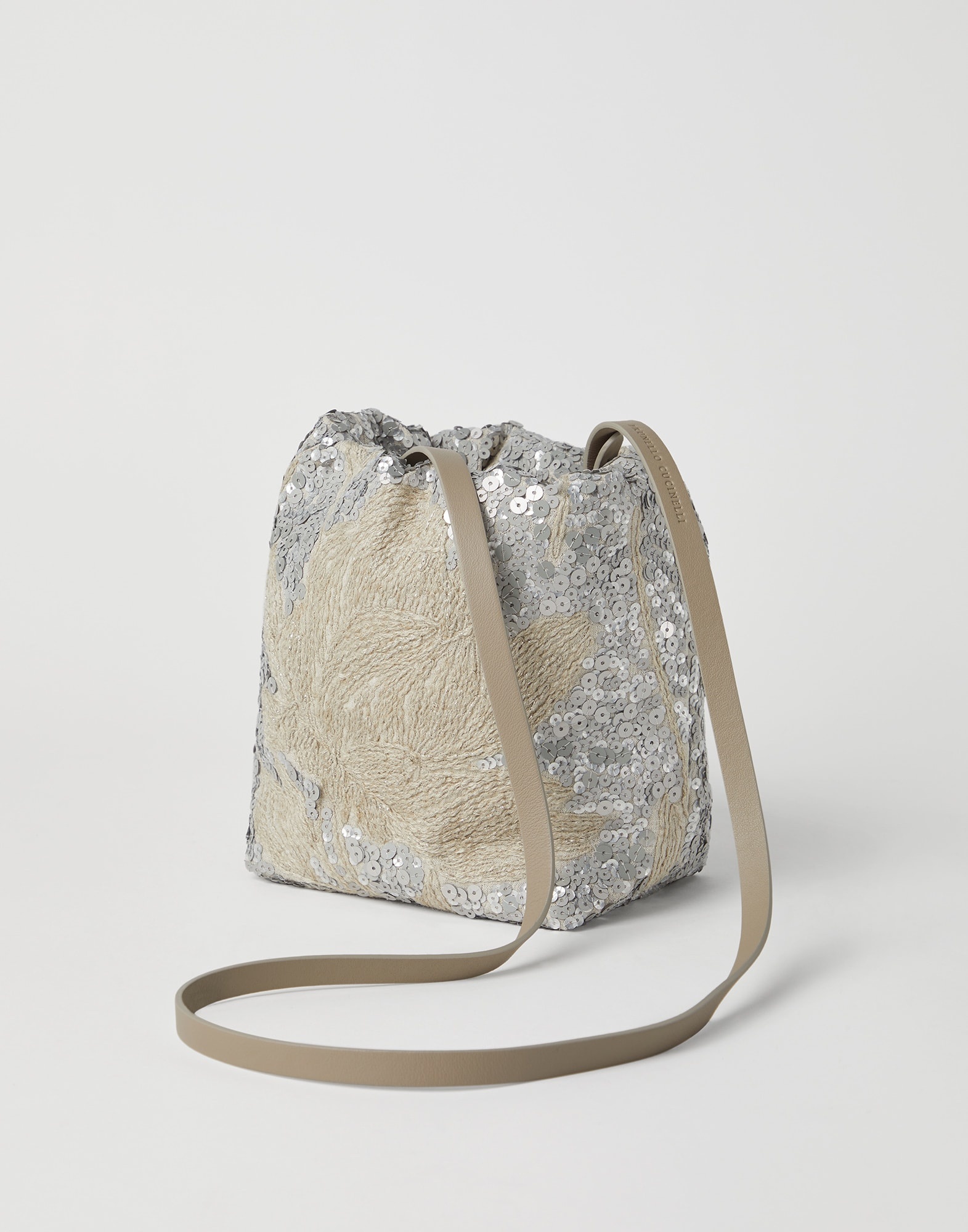Magnolia embroidery bucket bag - 2