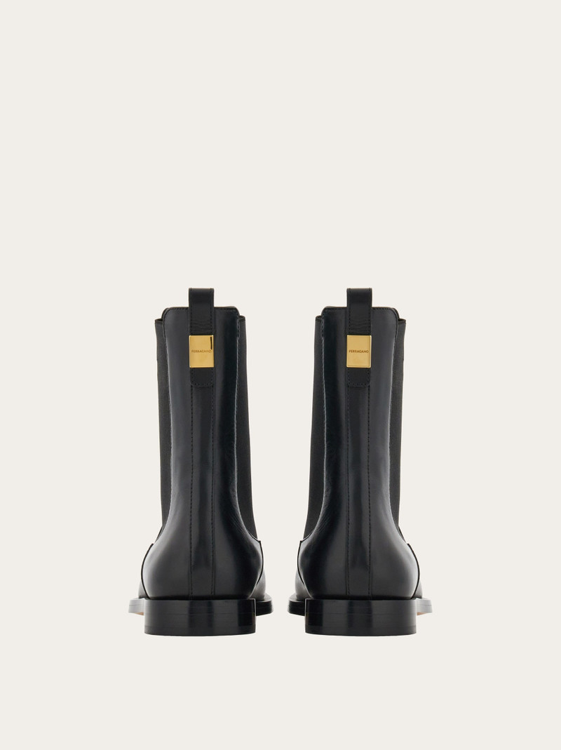 Chelsea boot 4