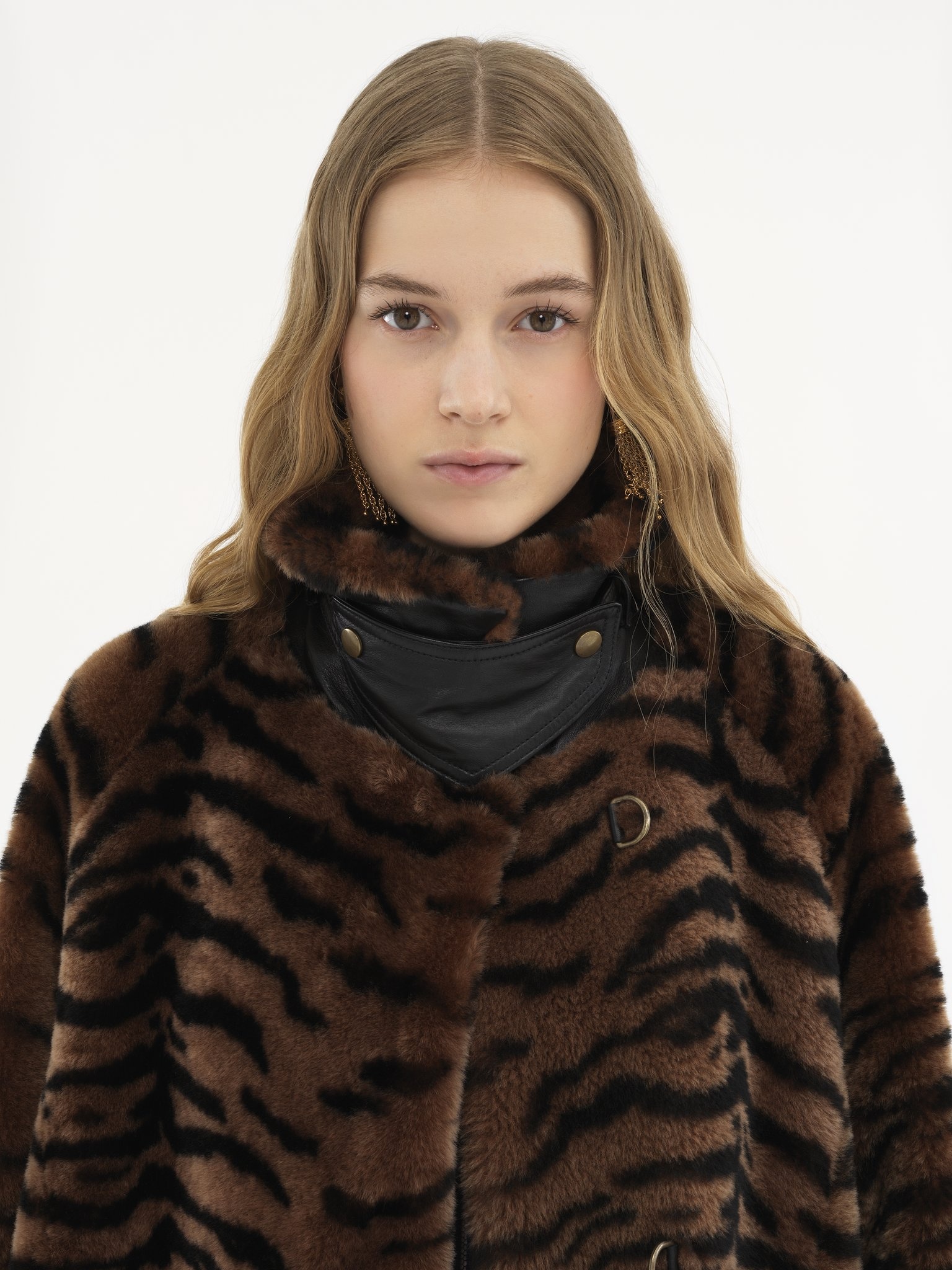 DOUBLE-BREASTED LONG COAT IN SHEARLING - 5