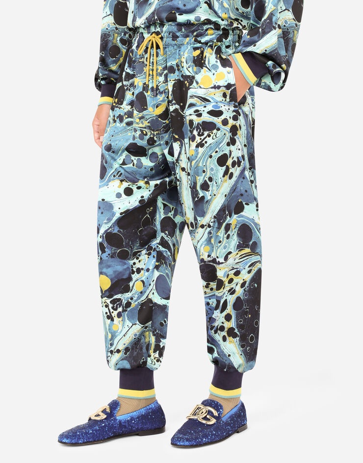 Satin jogging pants with blue marbled print - 5