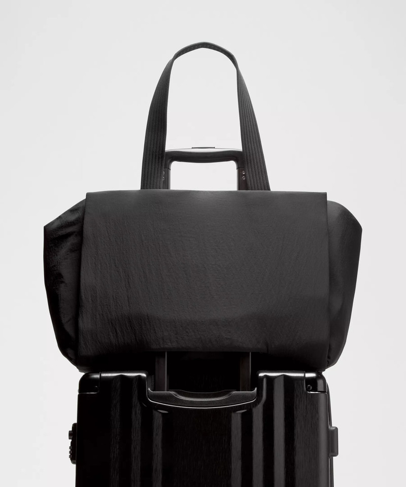 Triple Compartment Tote Bag 18L 10