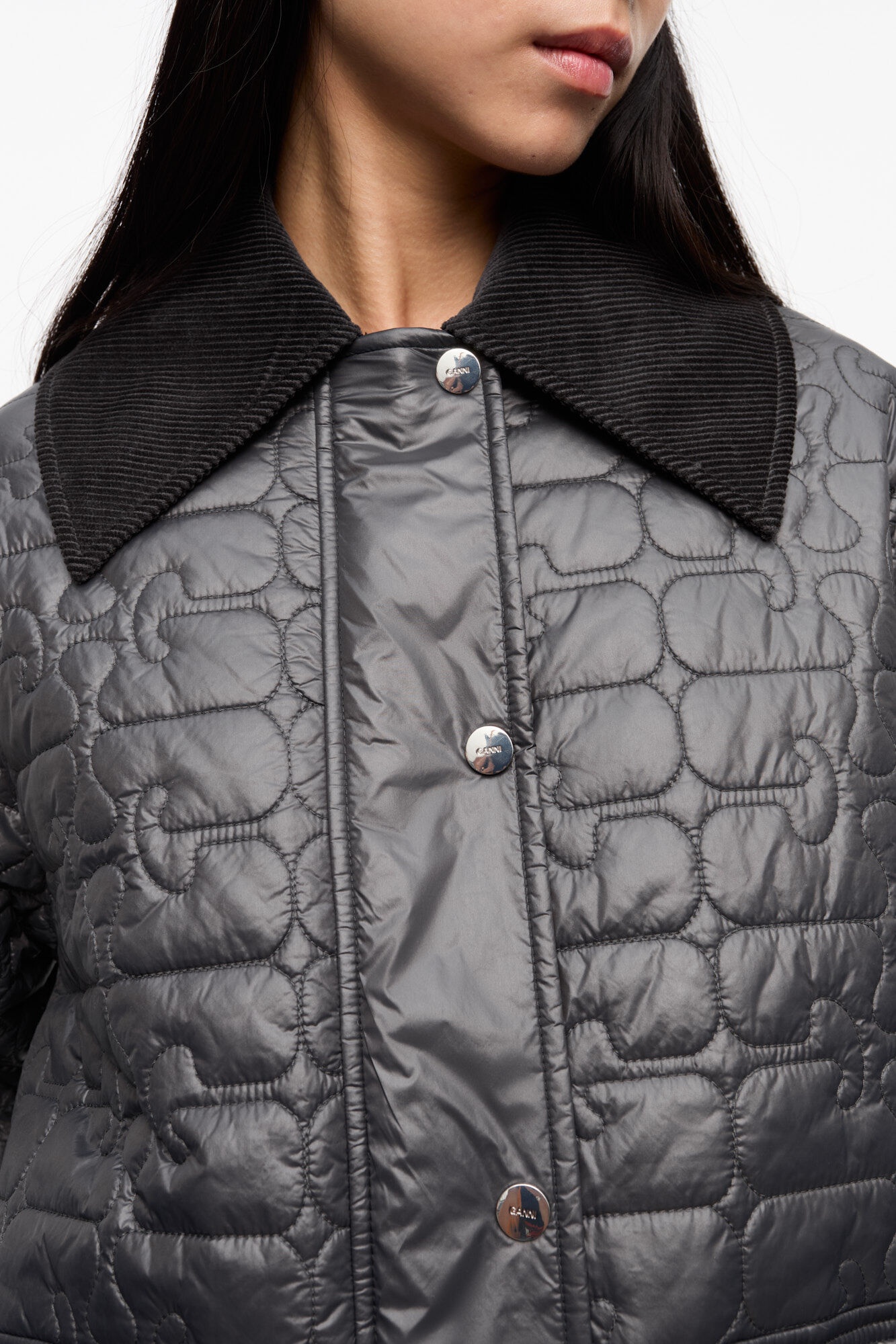 BLACK SHINY QUILT MIDI JACKET - 5