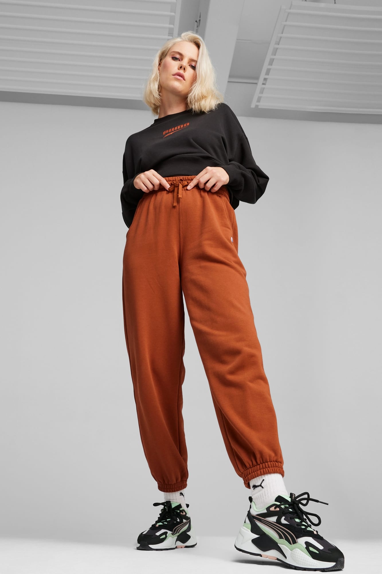 DOWNTOWN Women's Relaxed Sweatpants - 4