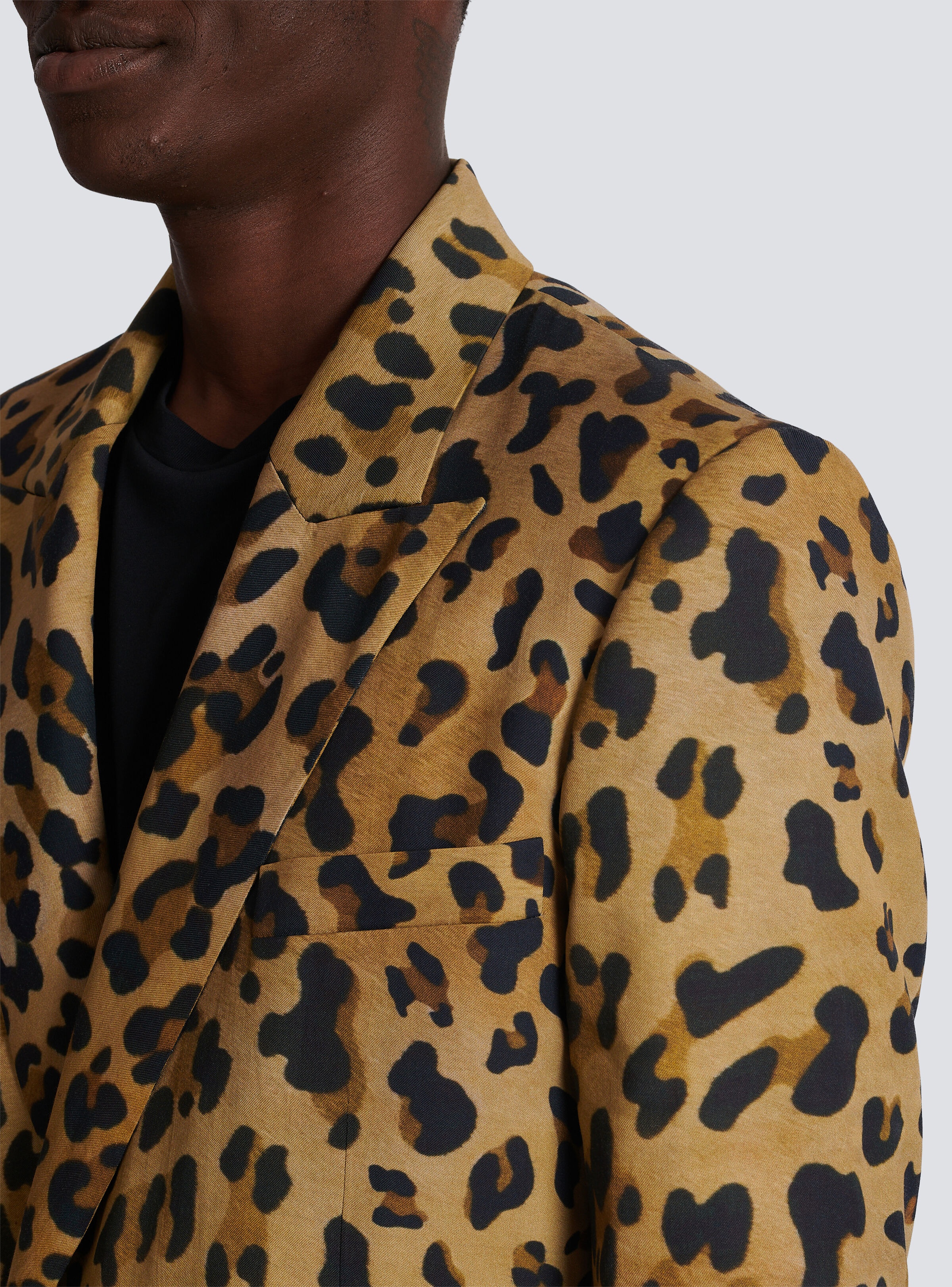 Asymmetric leopard print jacket - 8