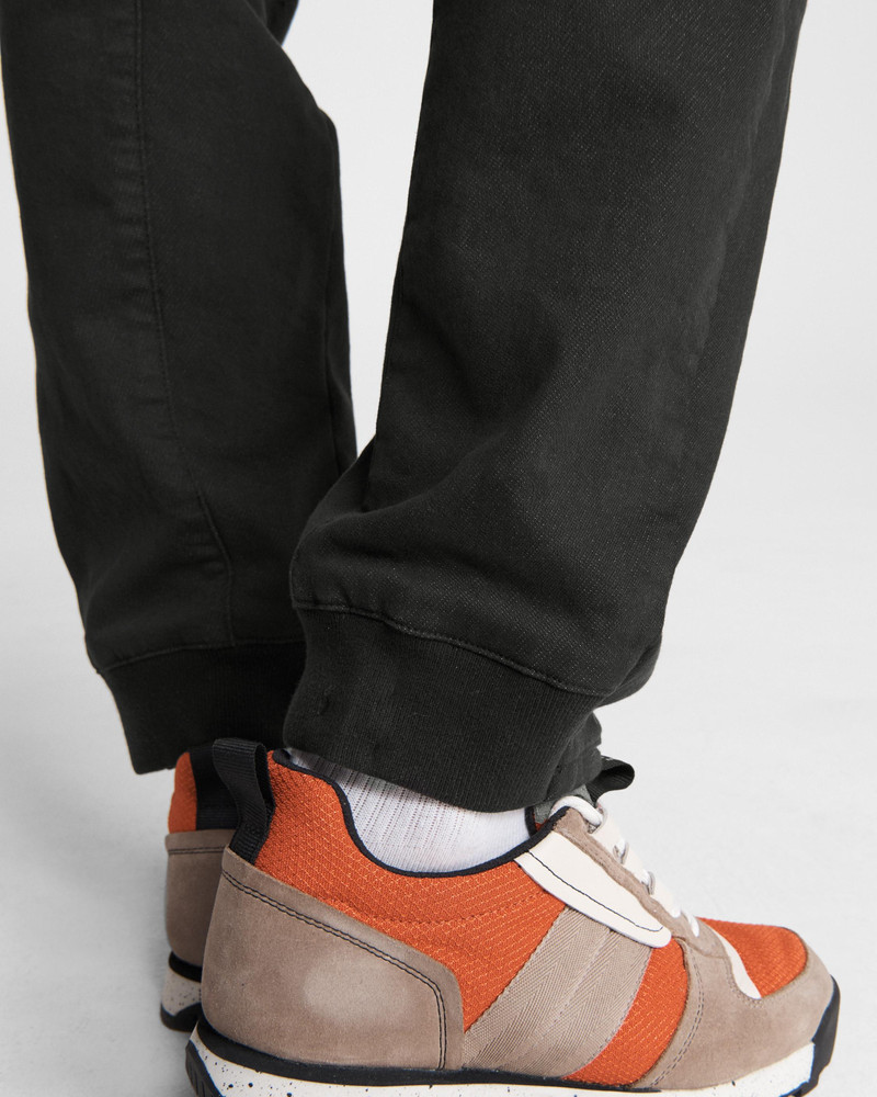 Lounge Utility Cotton Jogger
Relaxed Fit Pant 5