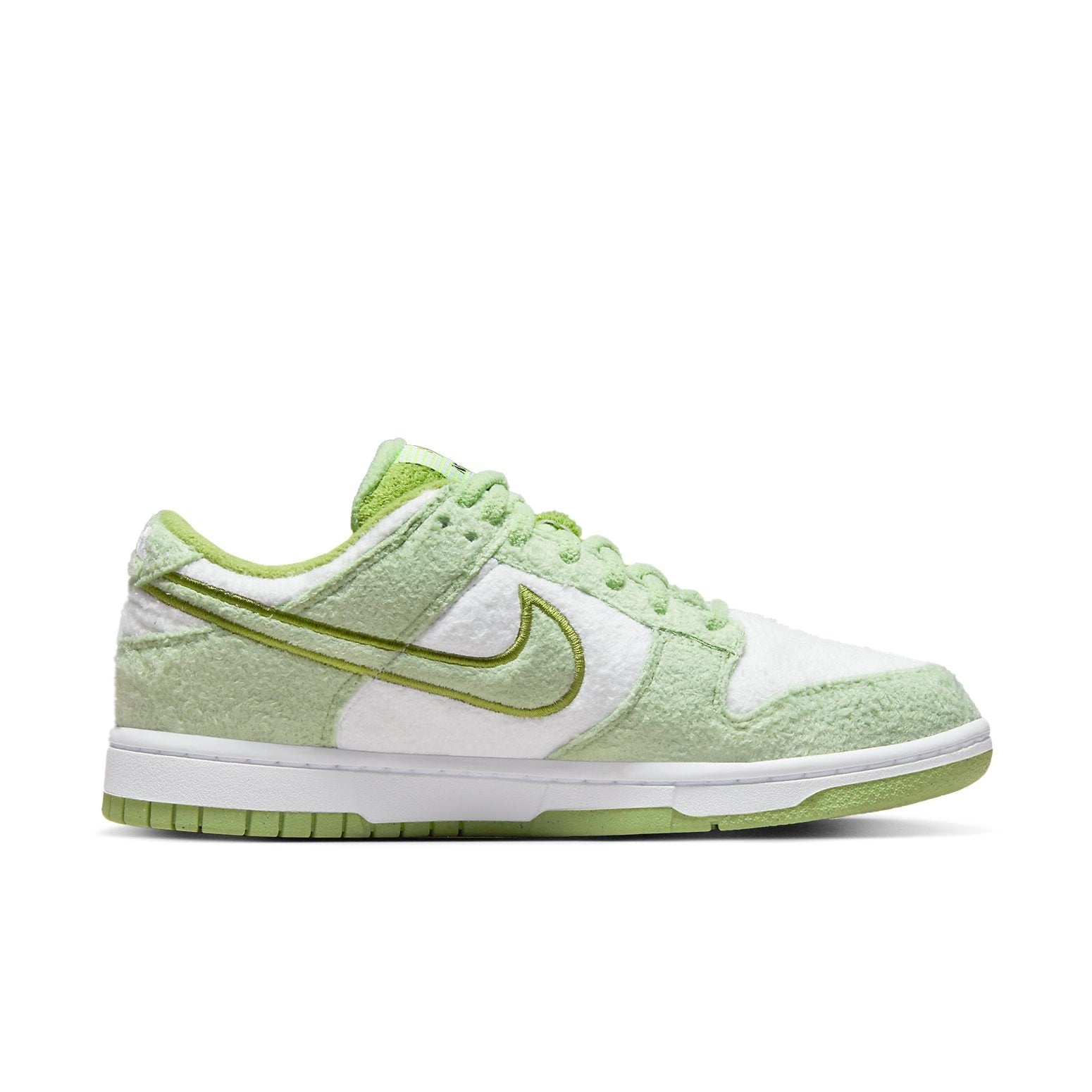 (WMNS) Nike Dunk Low SE 'Fleece - Honeydew' DQ7579-300 - 2