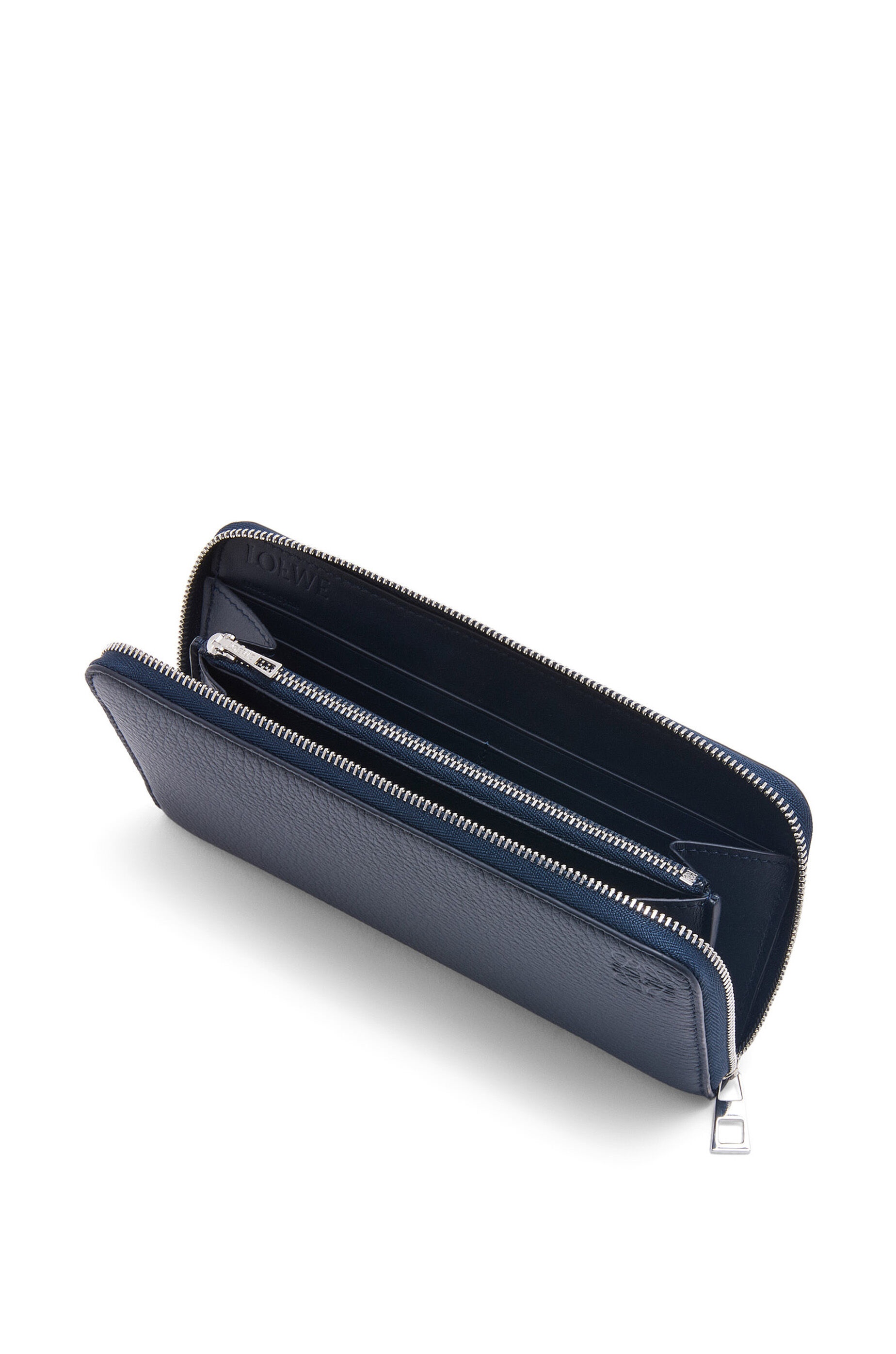 Zip around wallet in soft grained calfskin - 2