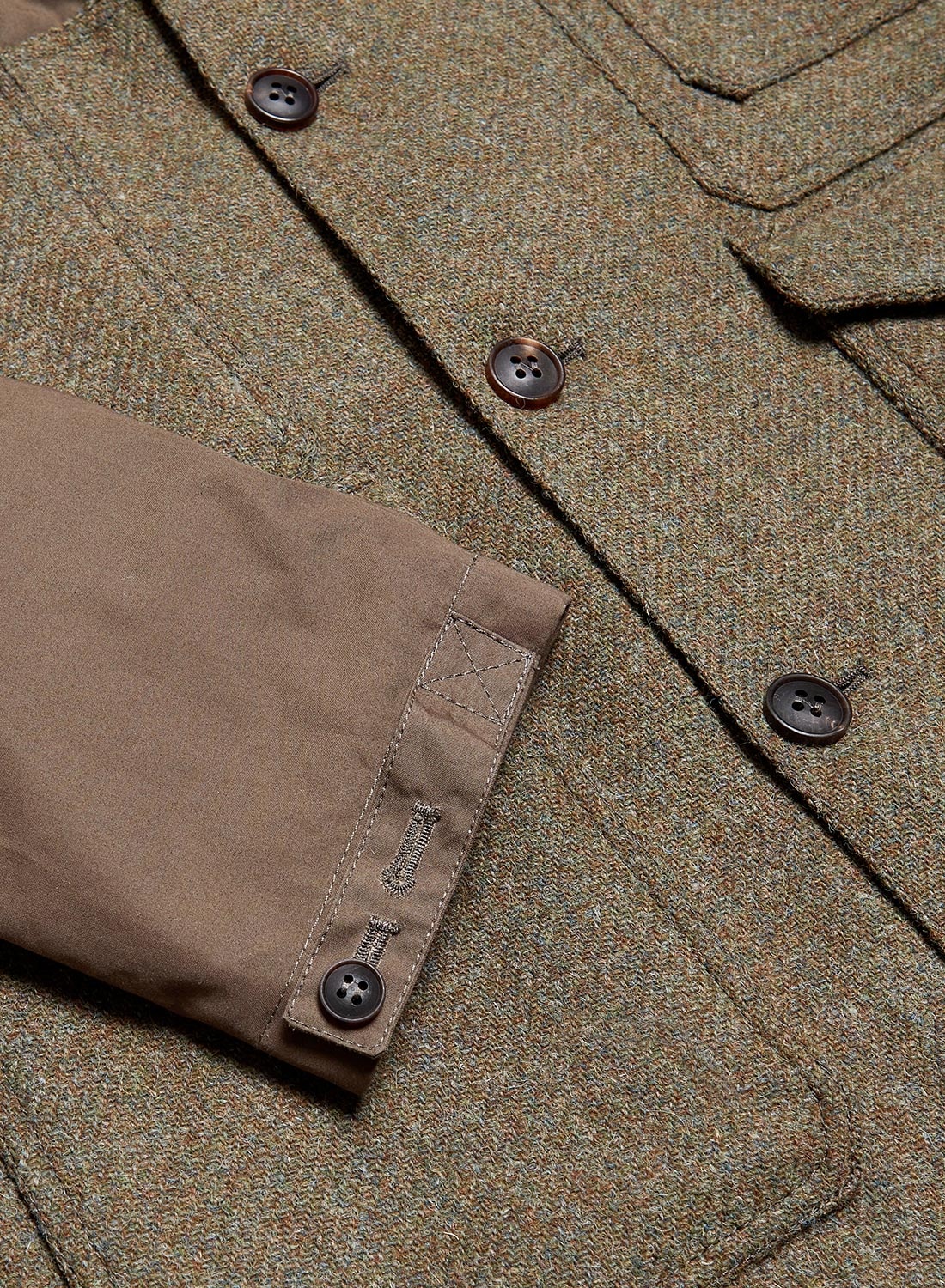 Classic Cameraman in Army Ventile - 13