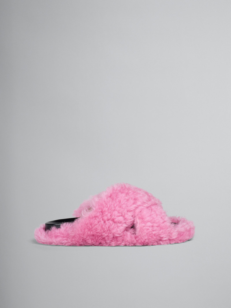 PINK SHEARLING FUSSBETT 1