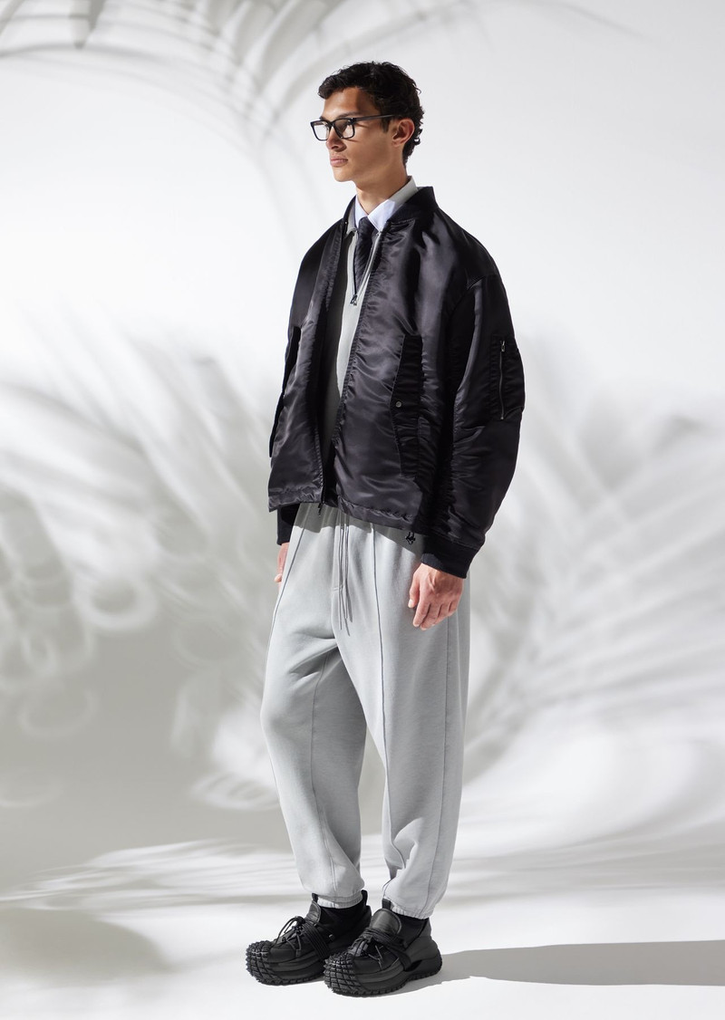 Soft-touch jersey joggers with ribbing 6