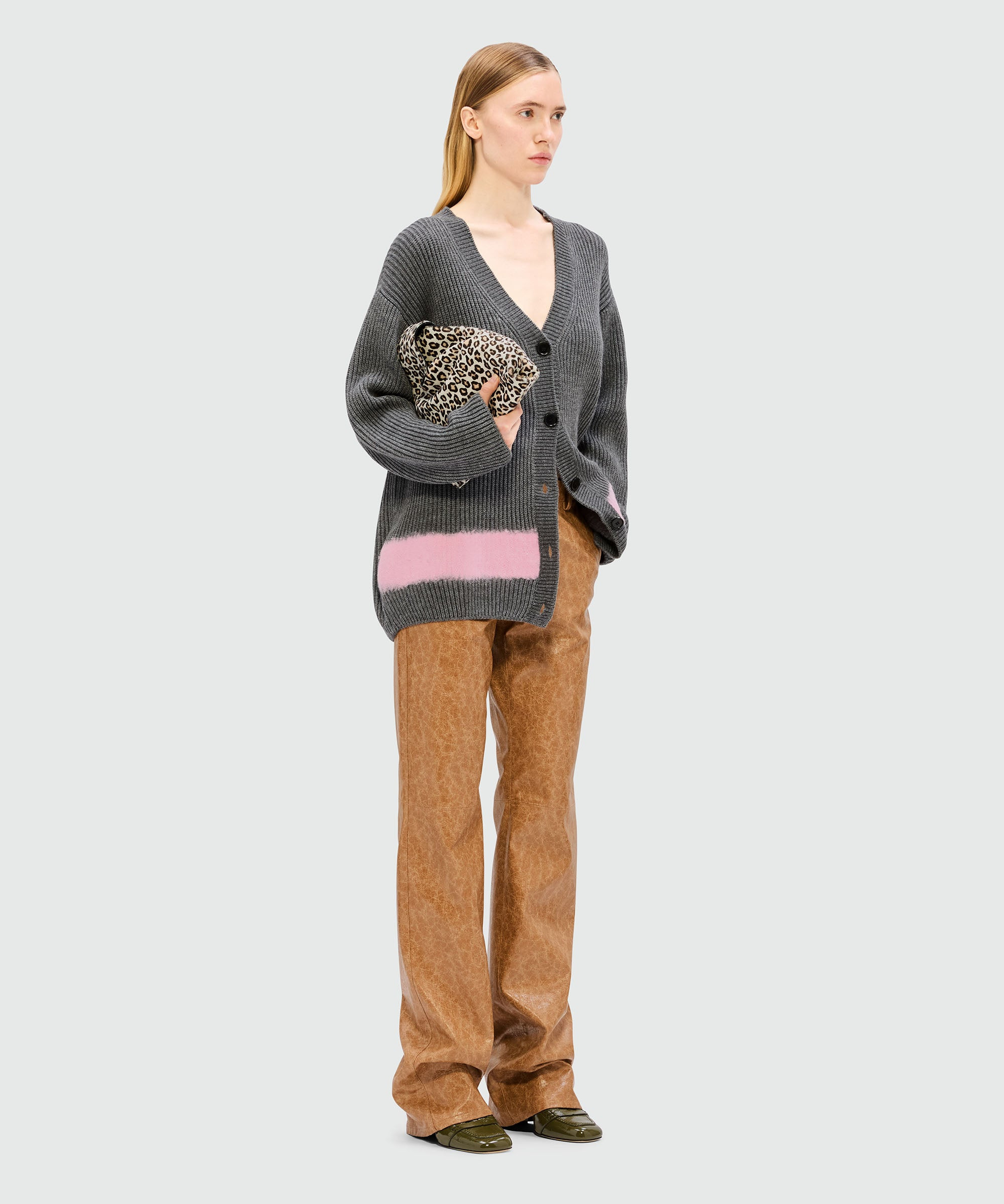Grey melange ribbed knit cardigan with colorblock detail - 4