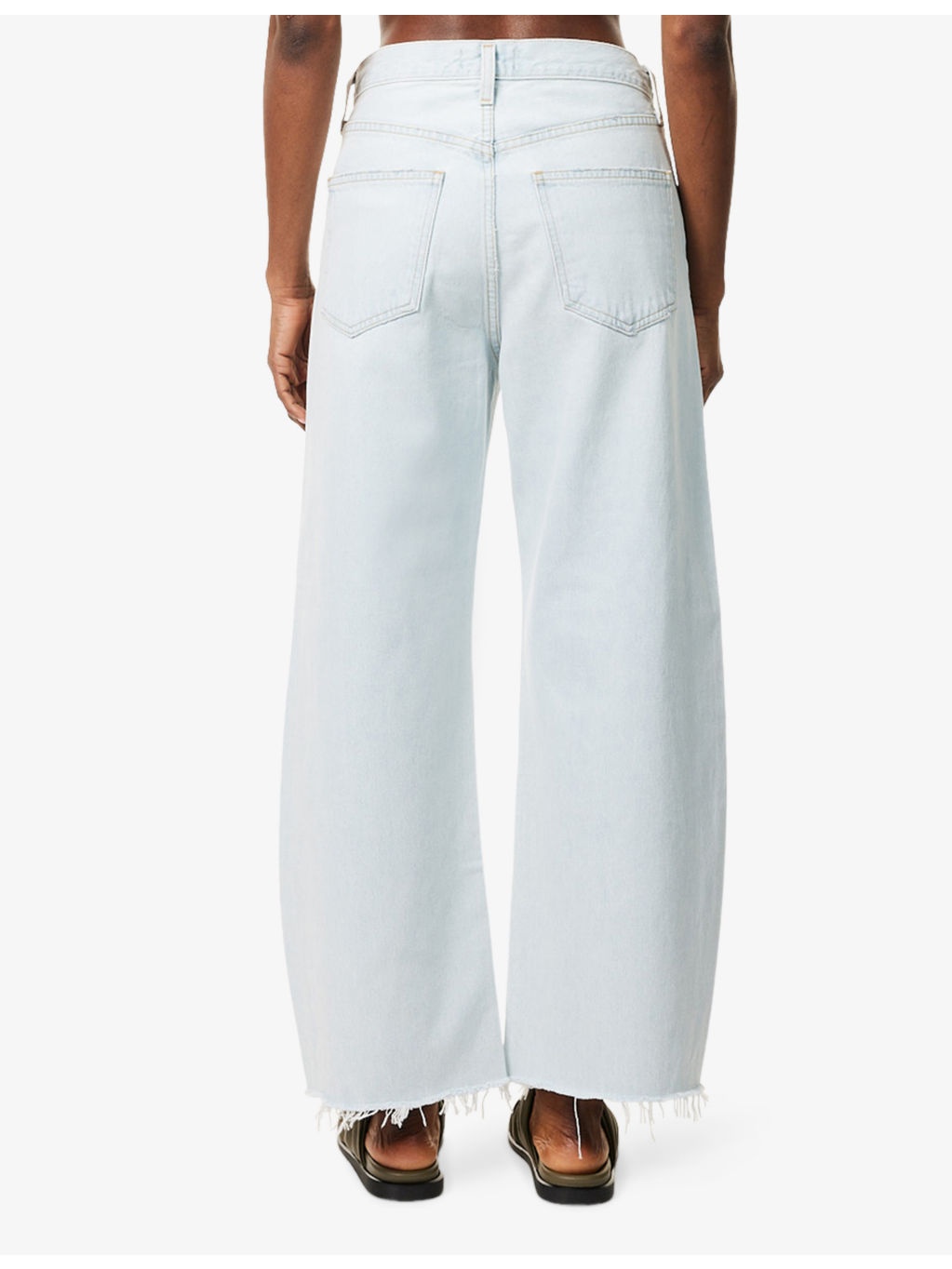 Low Curve Fray-Hem Denim Jeans - 4