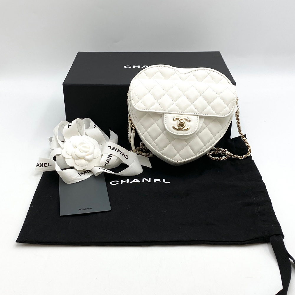 Chanel 2022 White Heart Bag Large AS3191 (Built-in Chip) - 13