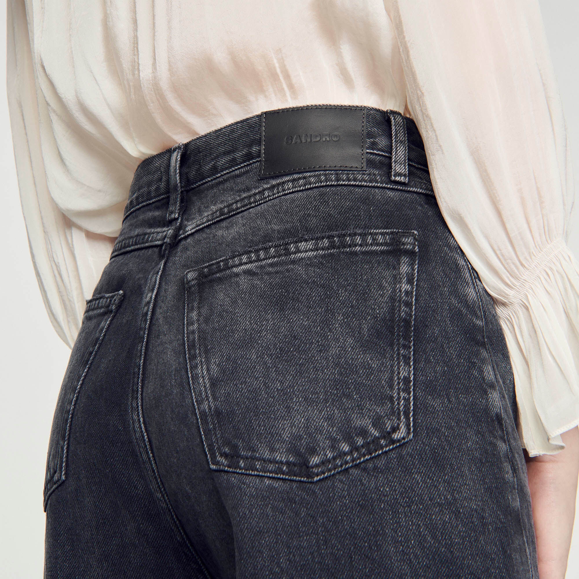 OVERSIZED FRAYED JEANS - 4