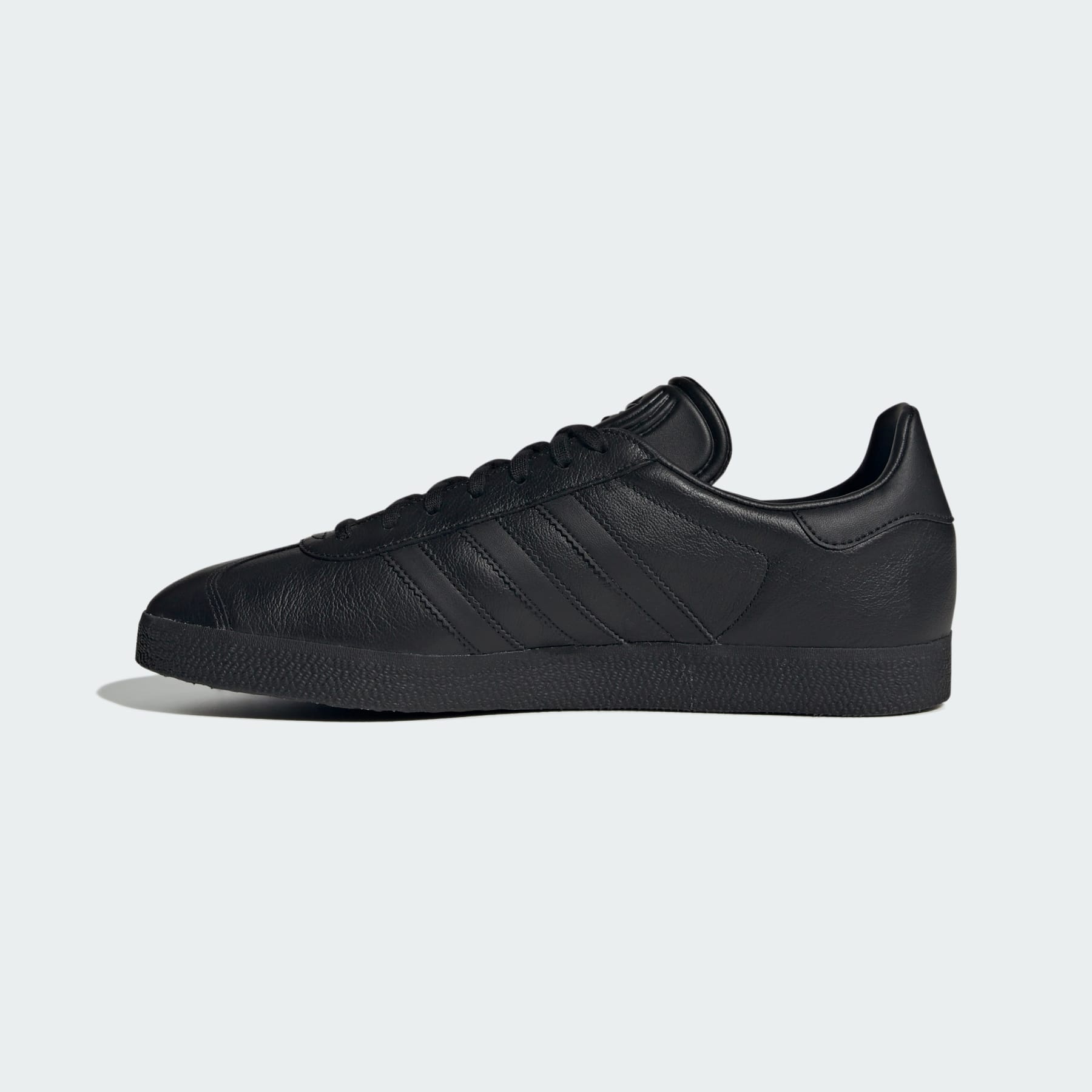Gazelle Shoes - 2