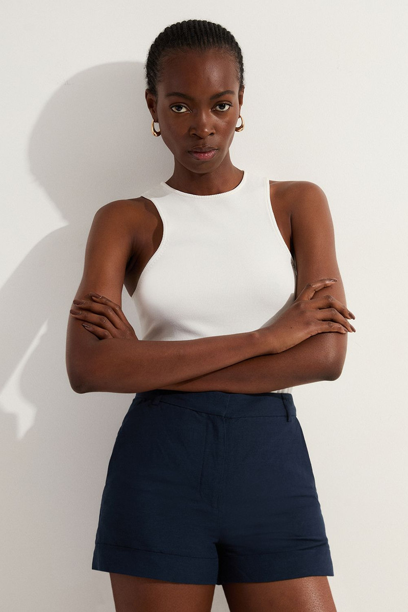 Premium Tailored Linen Short 1