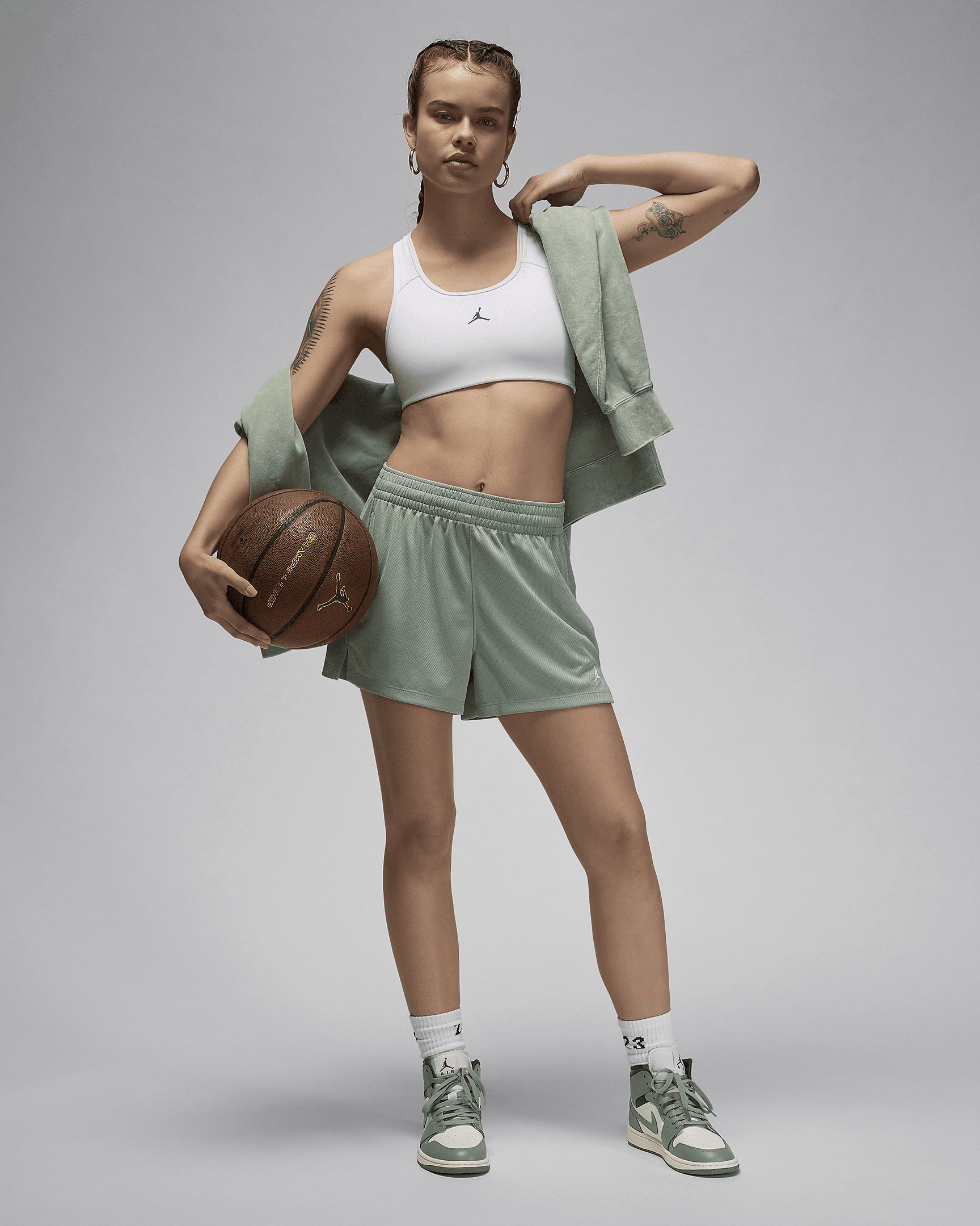 Women's Jordan Sport Mesh Shorts - 7