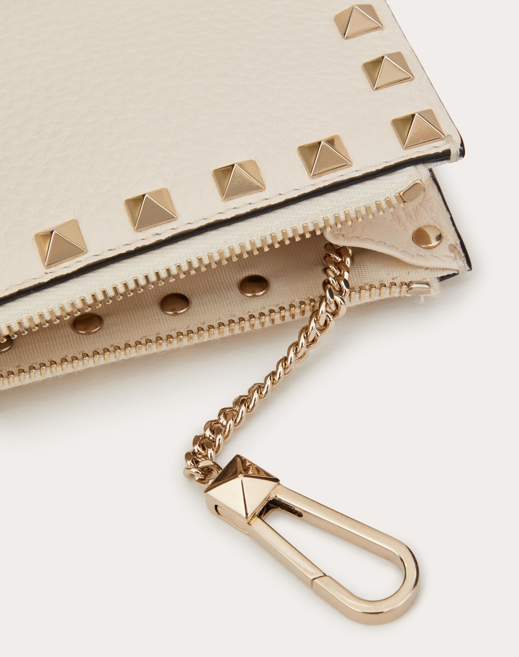 ROCKSTUD GRAINY CALFSKIN KEYCHAIN - 2