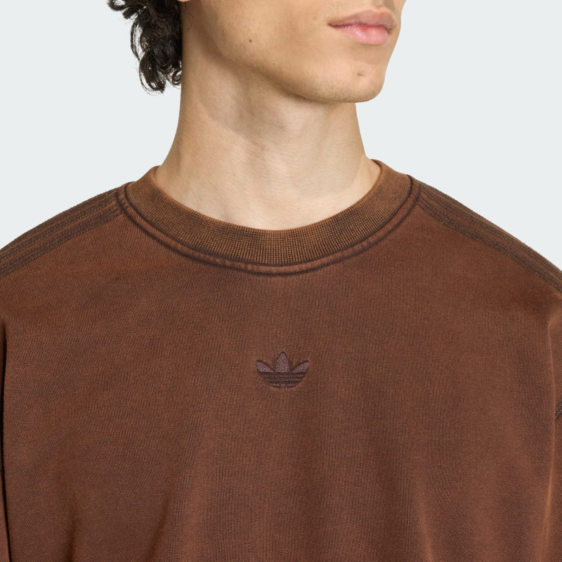 Premium Essentials Retro Washed Crew Sweatshirt 5