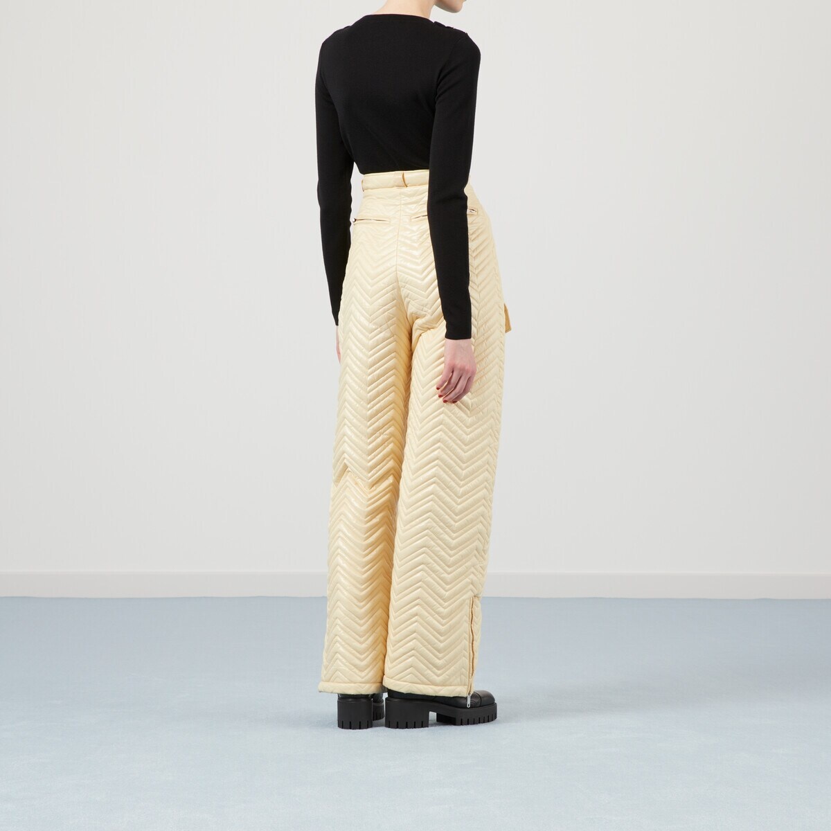 Quilted nylon pant with embroidery - 6