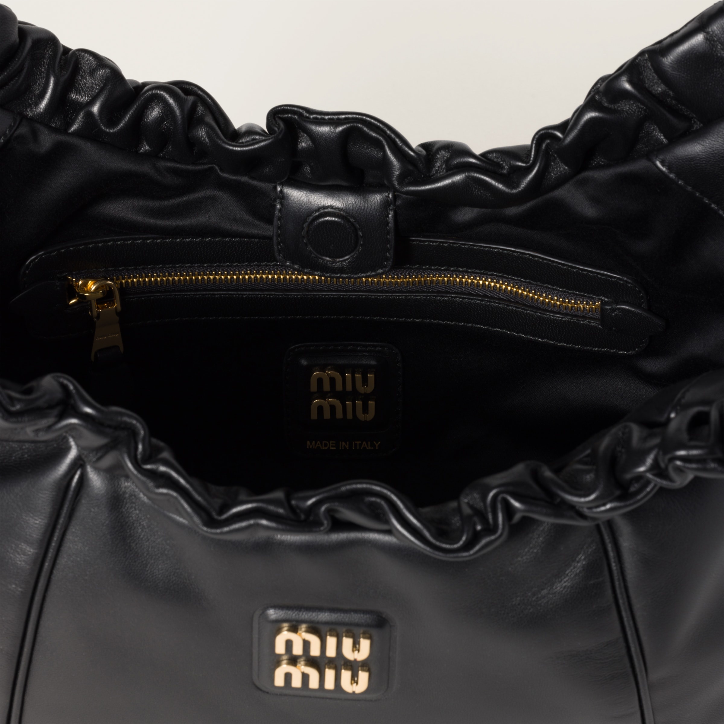 Nappa leather hobo bag with logo - 4