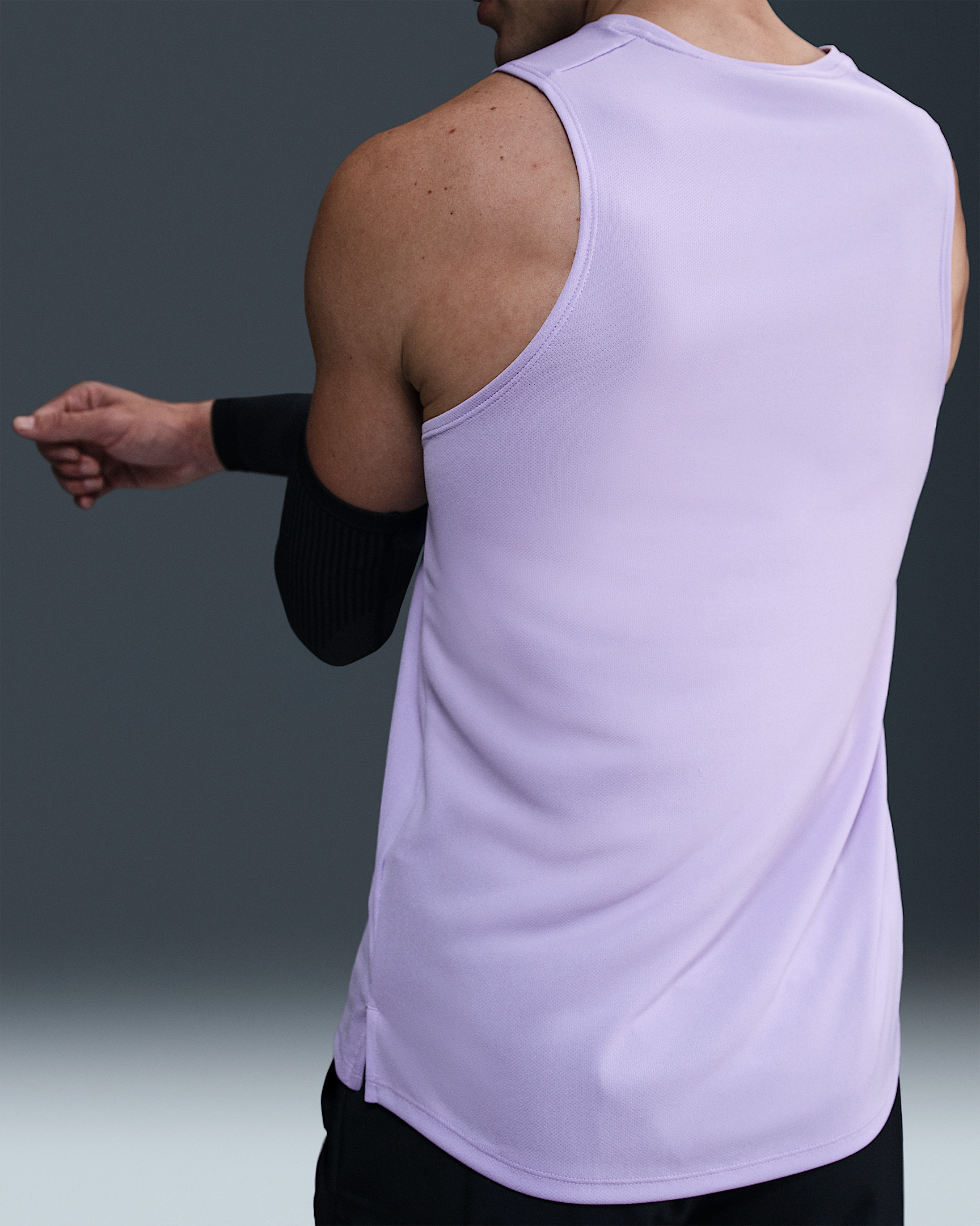 Nike Miler Men's Dri-FIT Running Tank - 2