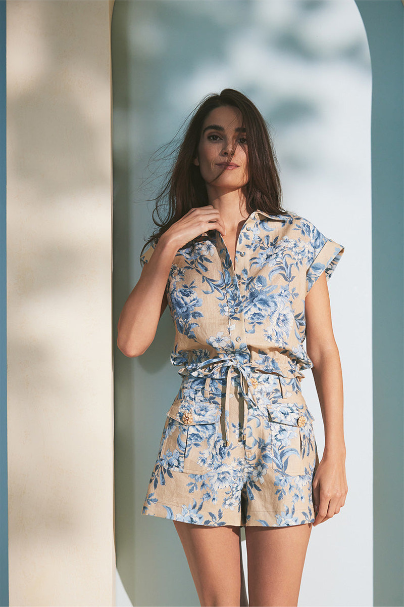 Xenia Shorts Raffia Buttons and Bold Print Bring Charm to Every Getaway 4