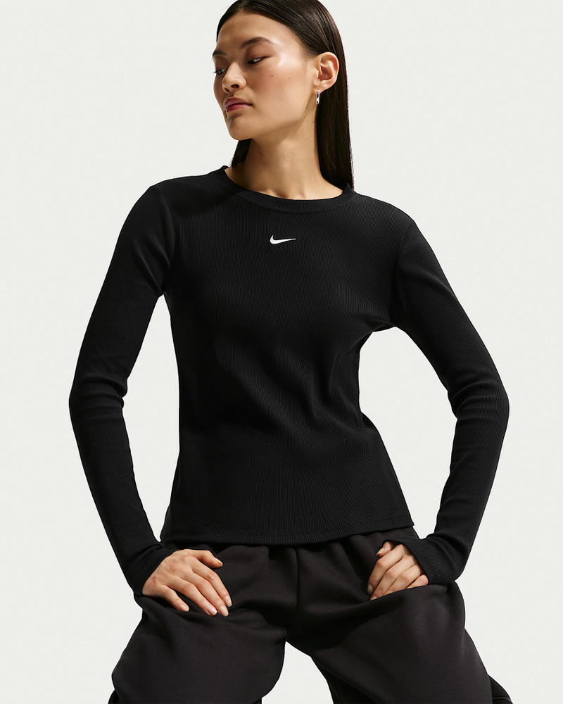 Nike Sportswear Women's Tight Long-Sleeve Ribbed T-Shirt 3