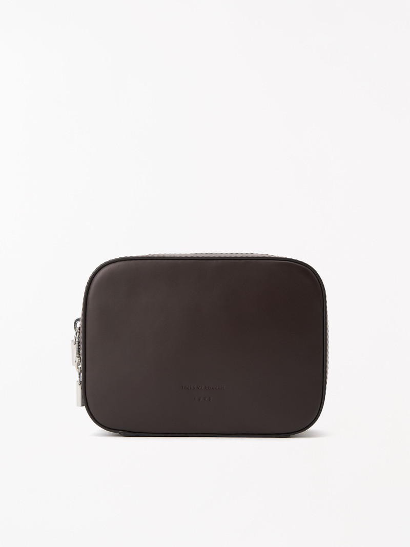 Technica Small Toiletry Bag 1