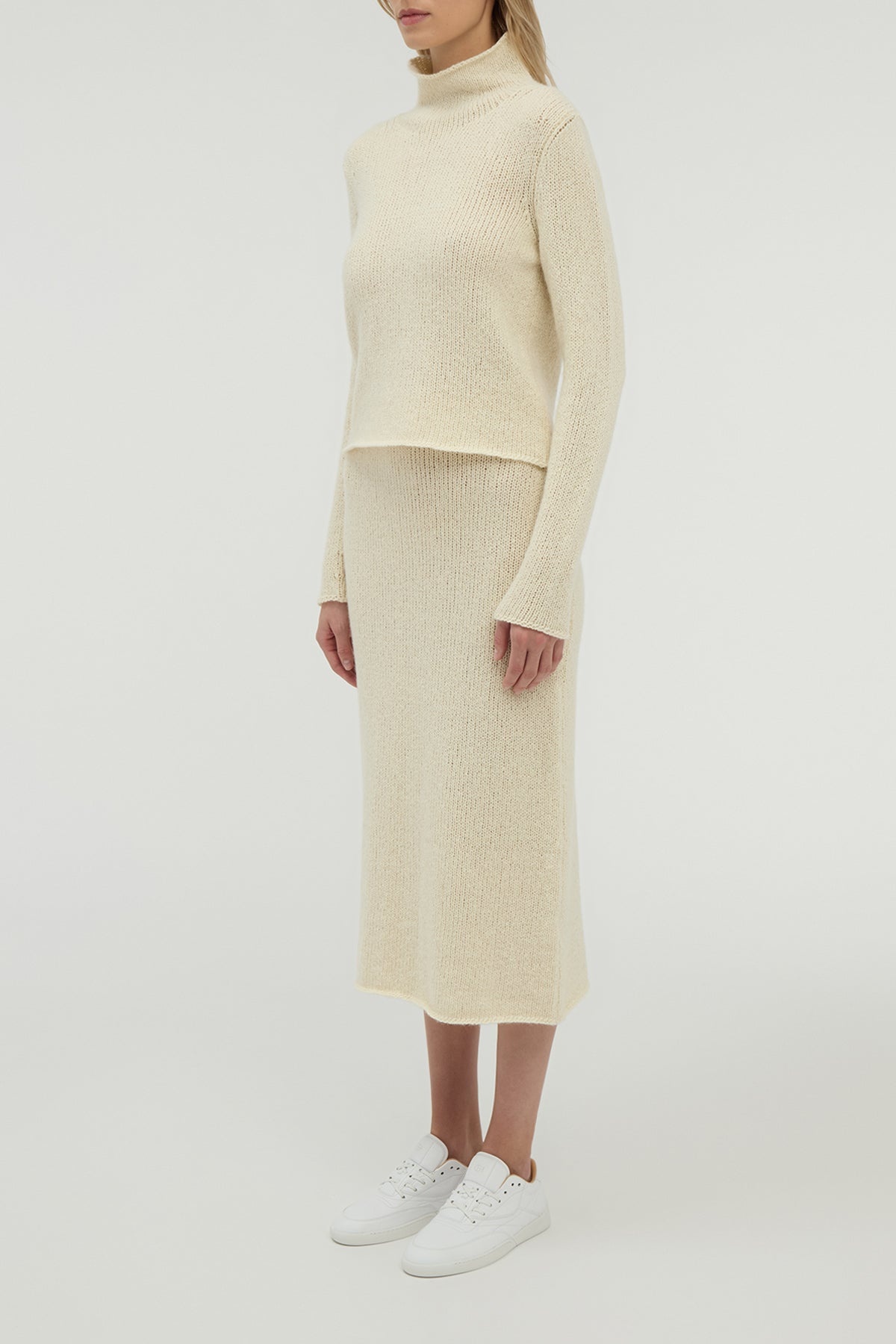 Daina Cropped Knit Turtleneck in Ivory Cashmere - 3
