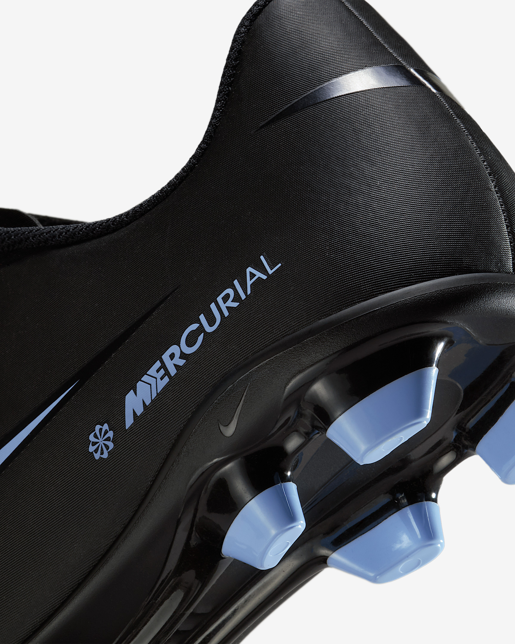Nike Mercurial Vapor 16 Club Multi-Ground Low-Top Soccer Cleats - 9