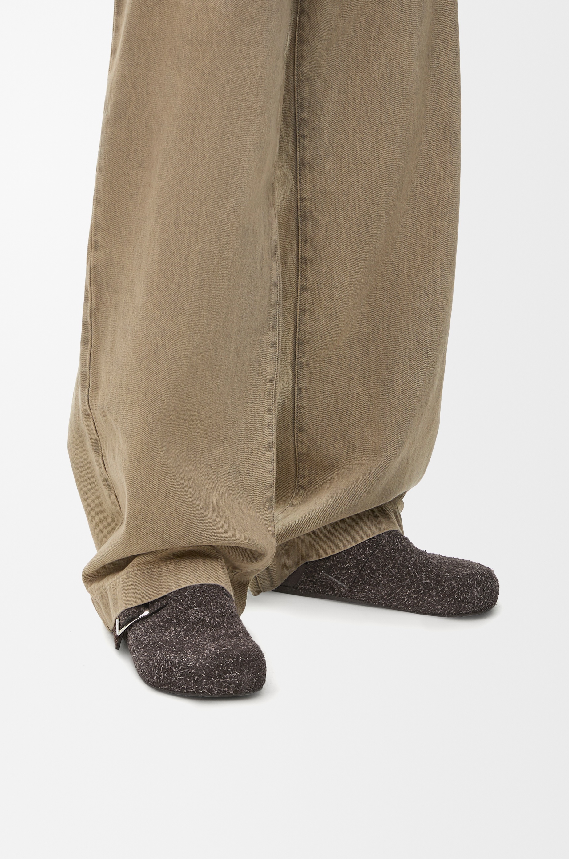 Ease Buckle mule in brushed suede - 2