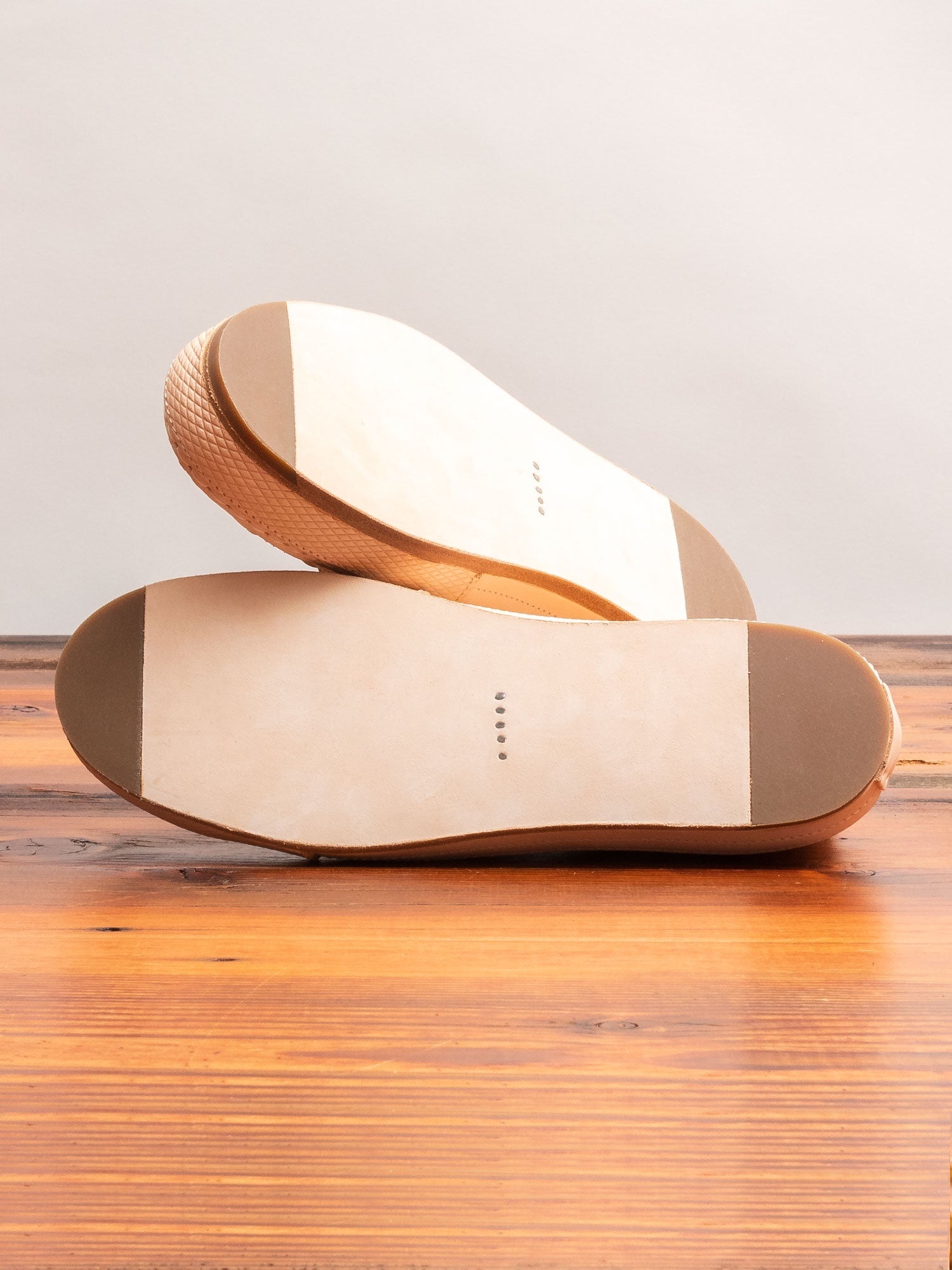 Hender Scheme Manual Industrial Products 19 in Natural | REVERSIBLE