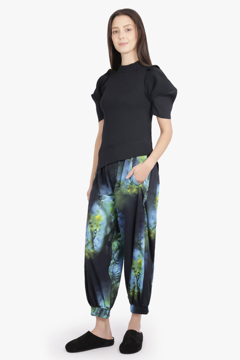STRUCTURED SHOULDER S/S ASYMMETRIC KNIT PULLOVER | BLACK - 2