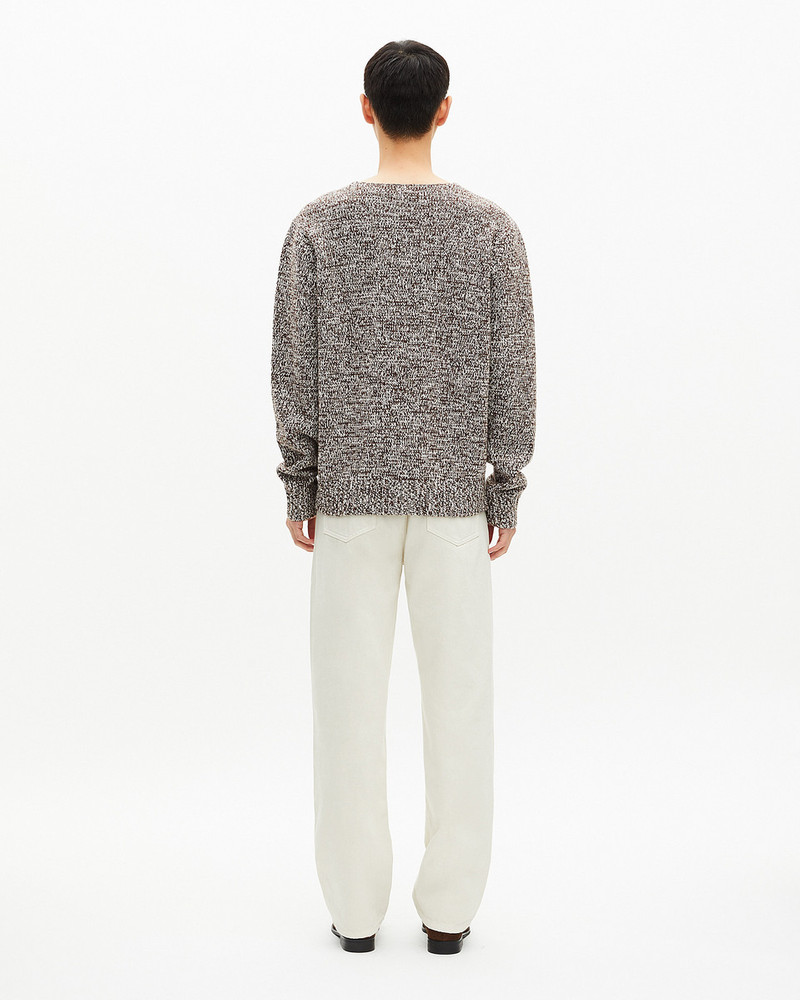 BEIGE AND WHITE SWEATER 3