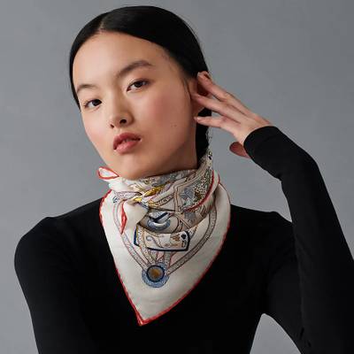 Hermès Dame de Coeur scarf 70 outlook
