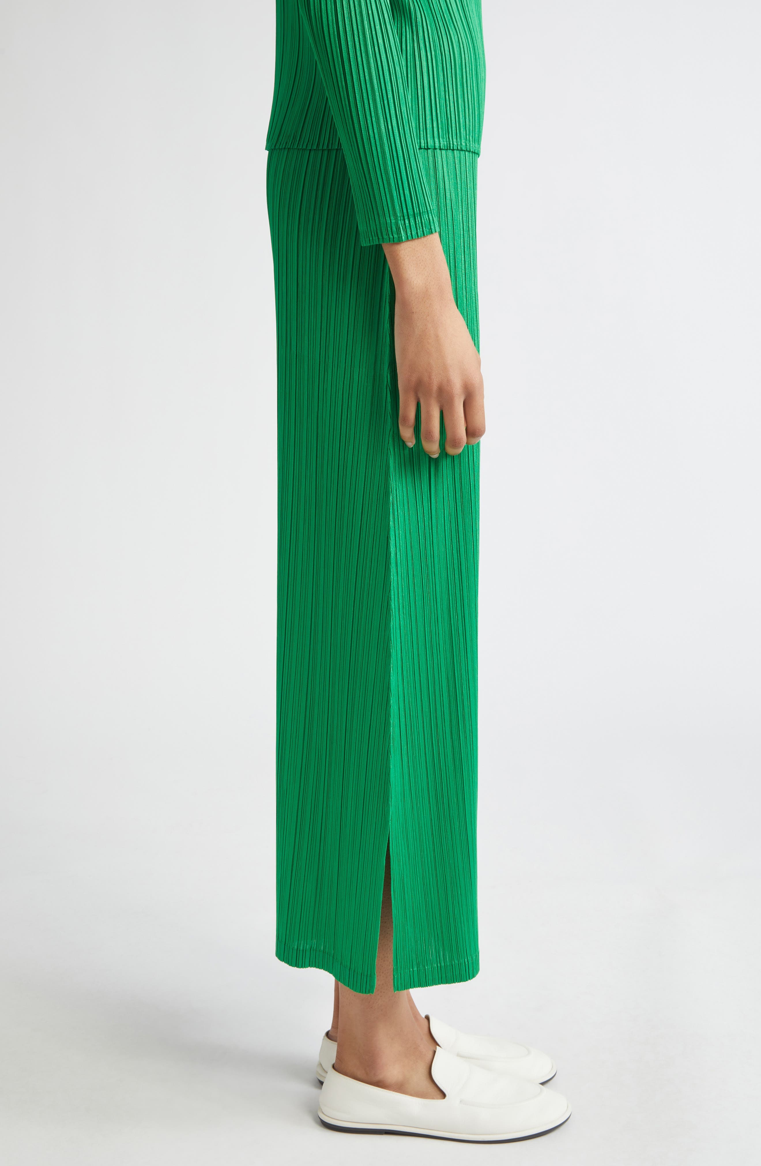 Pleats Please Issey Miyake Monthly Colors February Pleated Crop Wide Leg Pants in Green at Nordstrom - 4