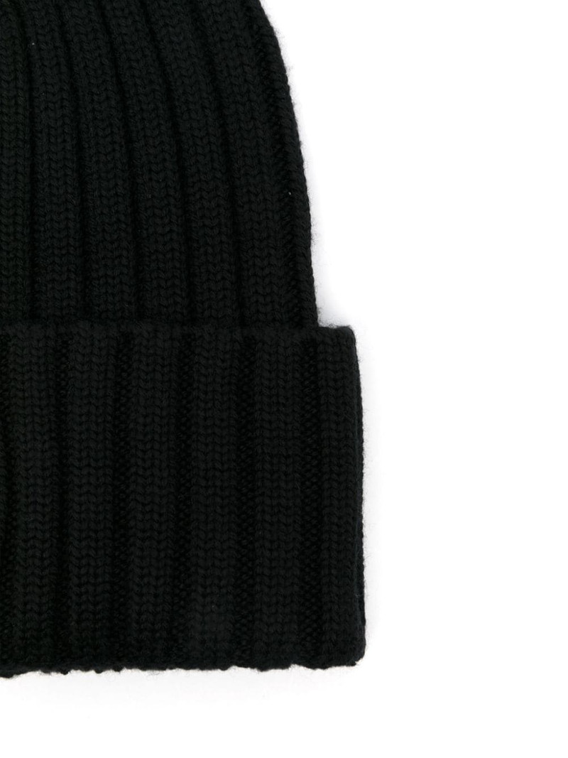 Moncler logo-patch beanie outlook