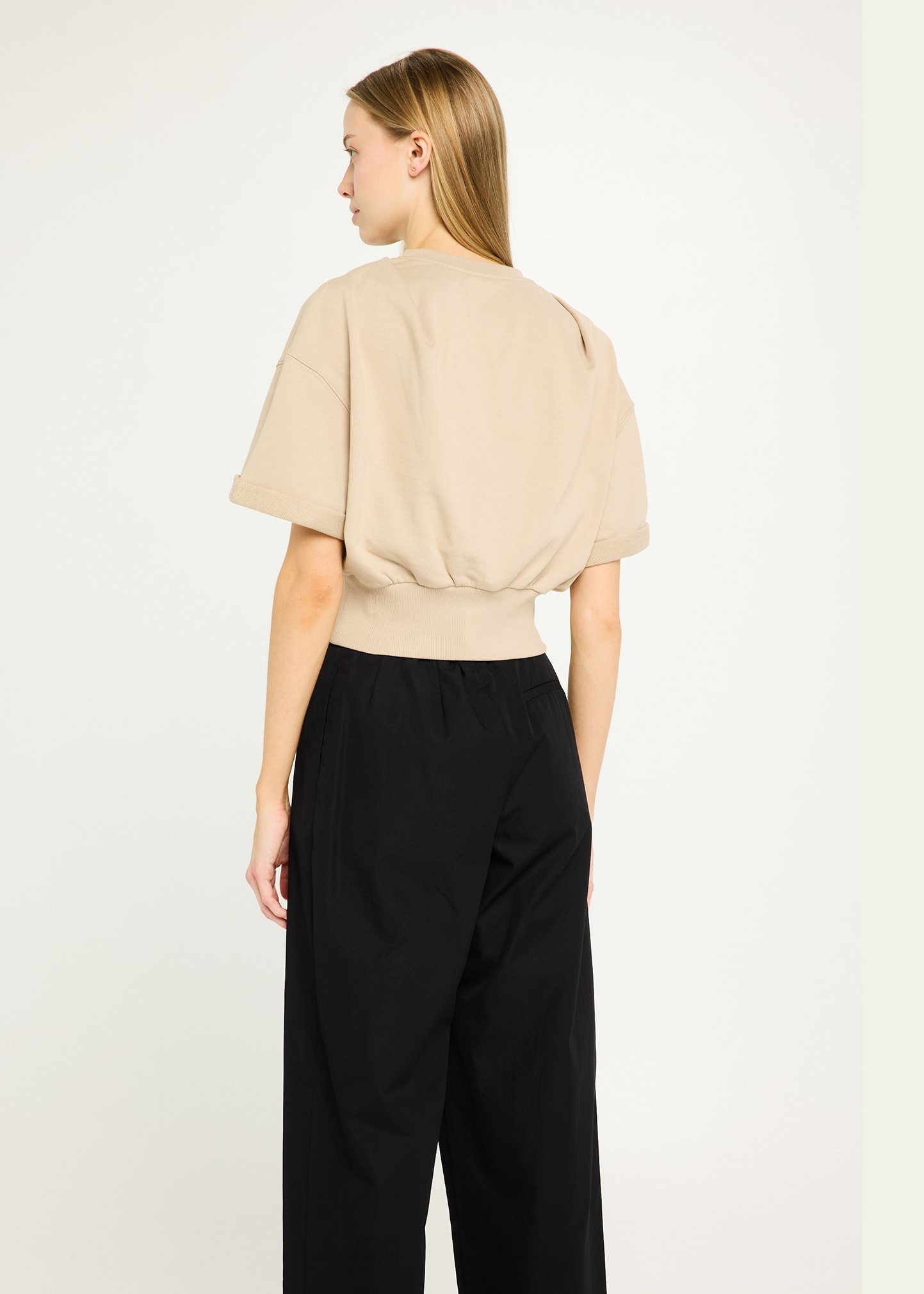 Short-Sleeve Cropped Sweatshirt - 3