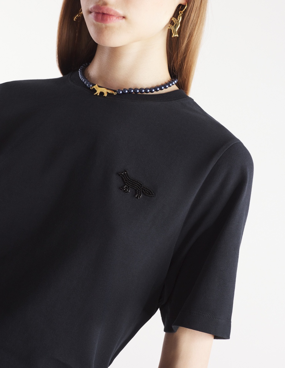 FESTIVE PROFILE FOX PEARLED PATCH COMFORT TEE-SHIRT - 4