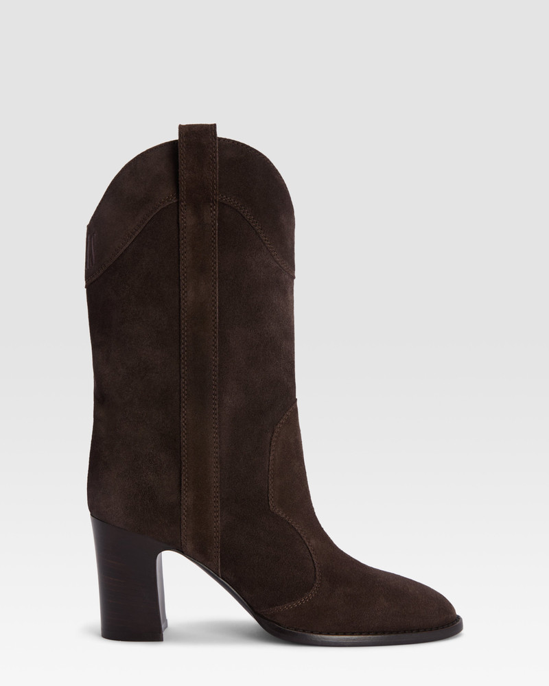 Suede boot 1