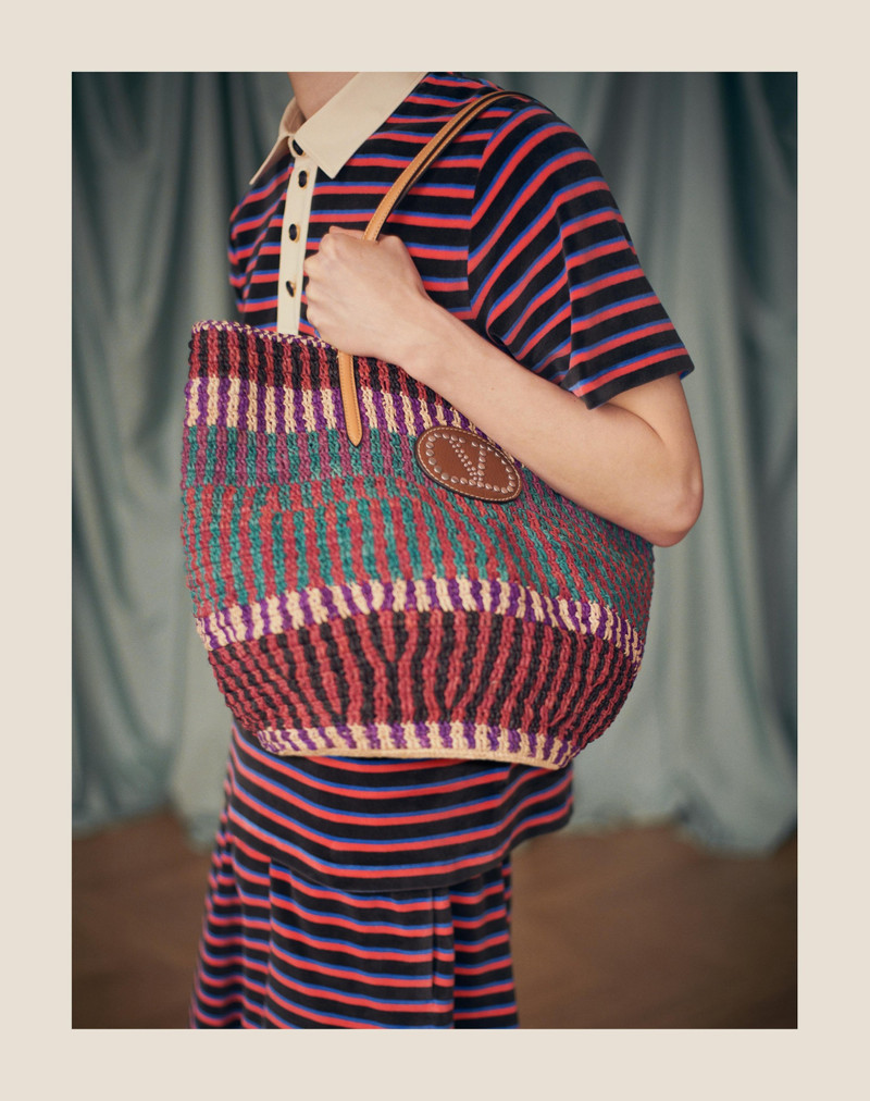 VLOGO SIGNATURE RAFFIA SHOPPING BAG 9