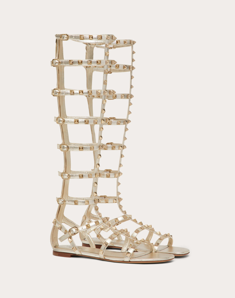 Valentino ROCKSTUD FLAT METALLIC NAPPA SANDAL outlook