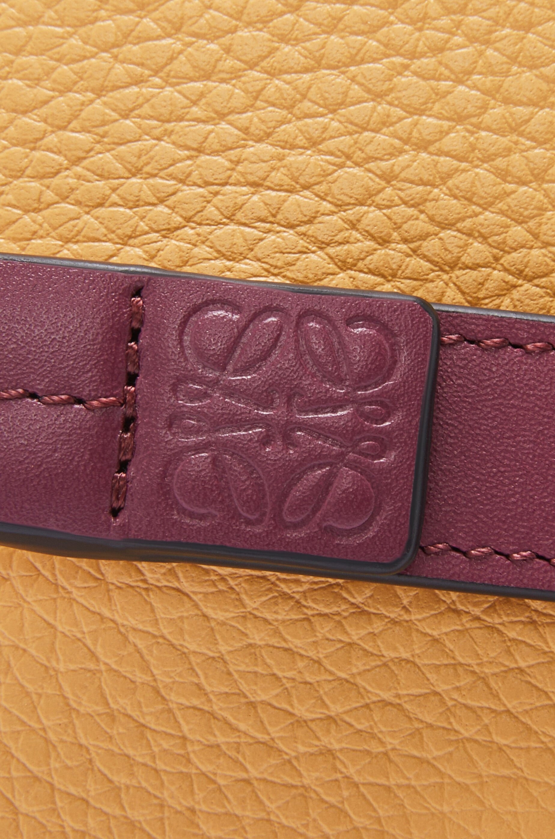 Compact zip wallet in soft grained calfskin - 5